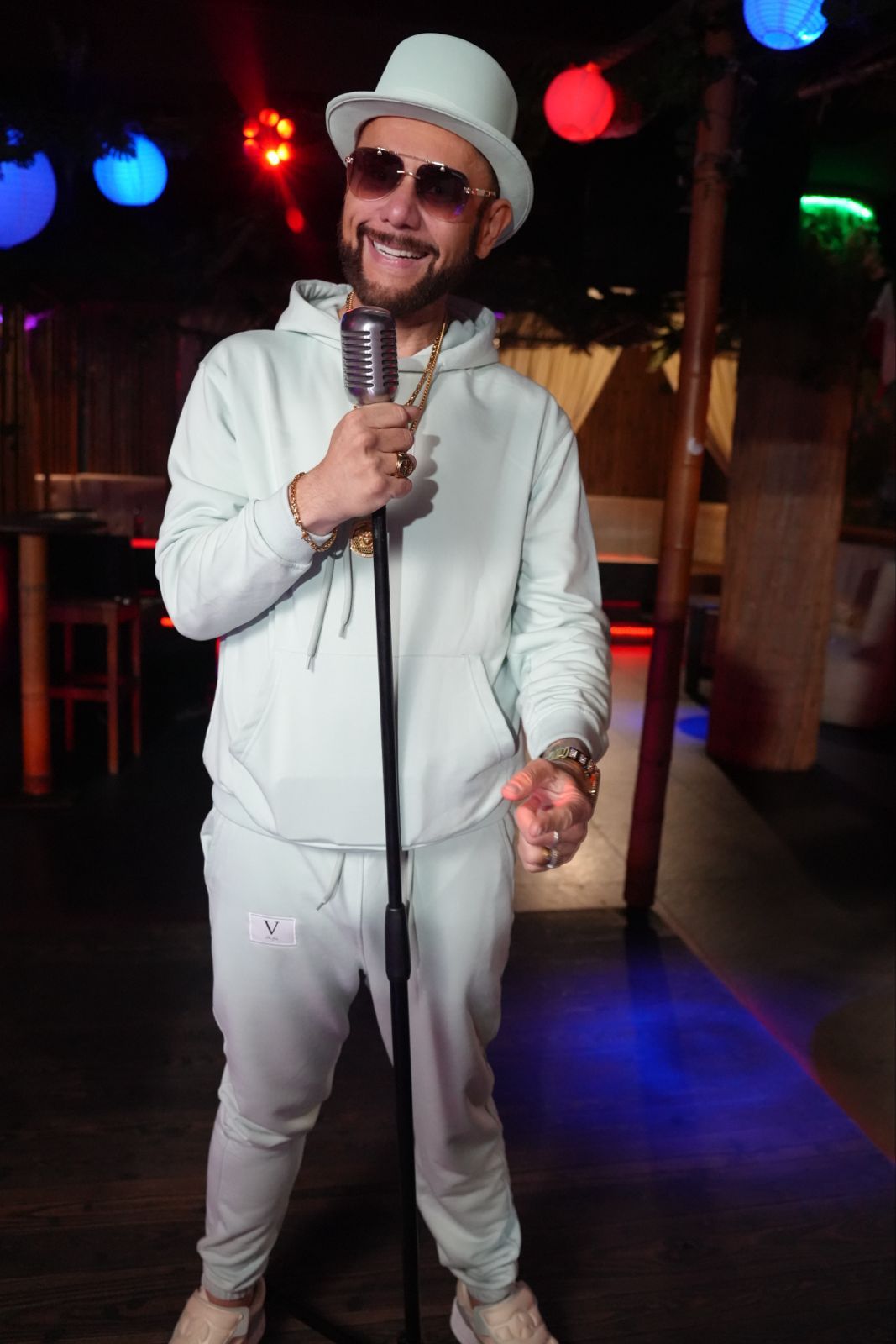 VON PRAIS - artysta i hodowca pudli królewskich